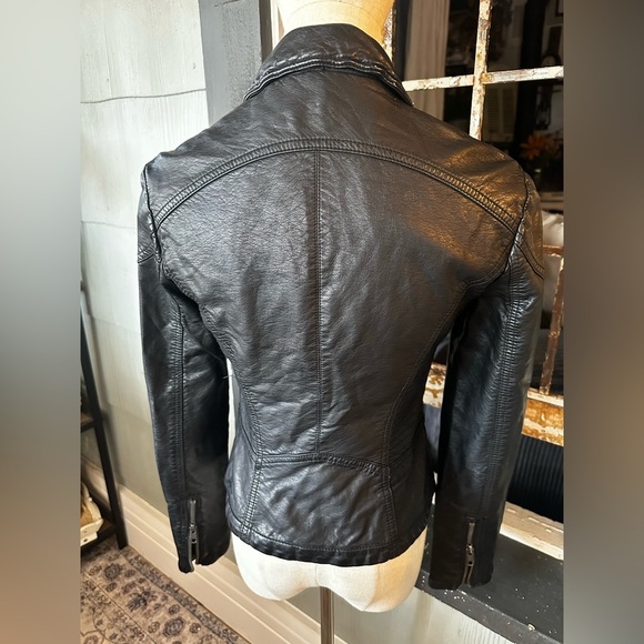 Free People Black Moto Vegan Leather Motorcycle Jacket Womens Size 2 - Picture 6 of 10